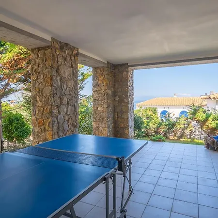Illa * L' Escala