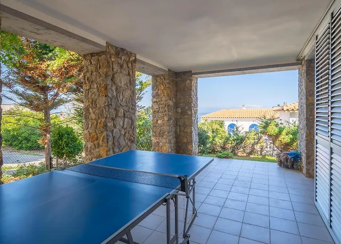 Illa * L' Escala